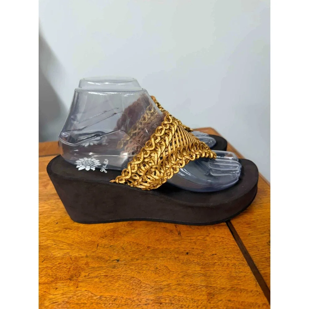 Yellow Box Womens 8 Woven Straw Platform Wedge Thong Sandals Tan Black Boho